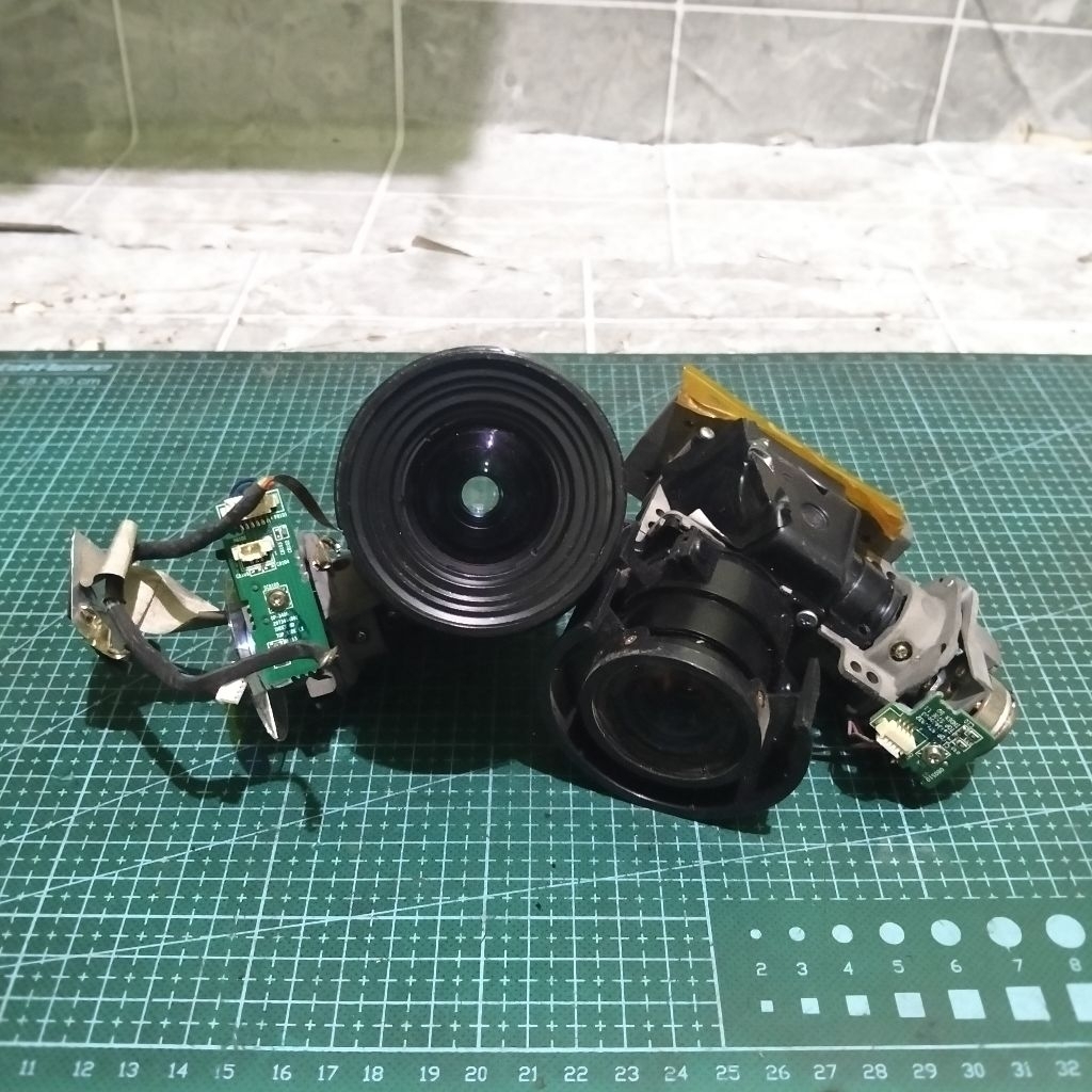 Jual 2 Unit Lensa Proyektor Original Bekas Lengkap Zoom Focus Motor Driver Sparepart Projector