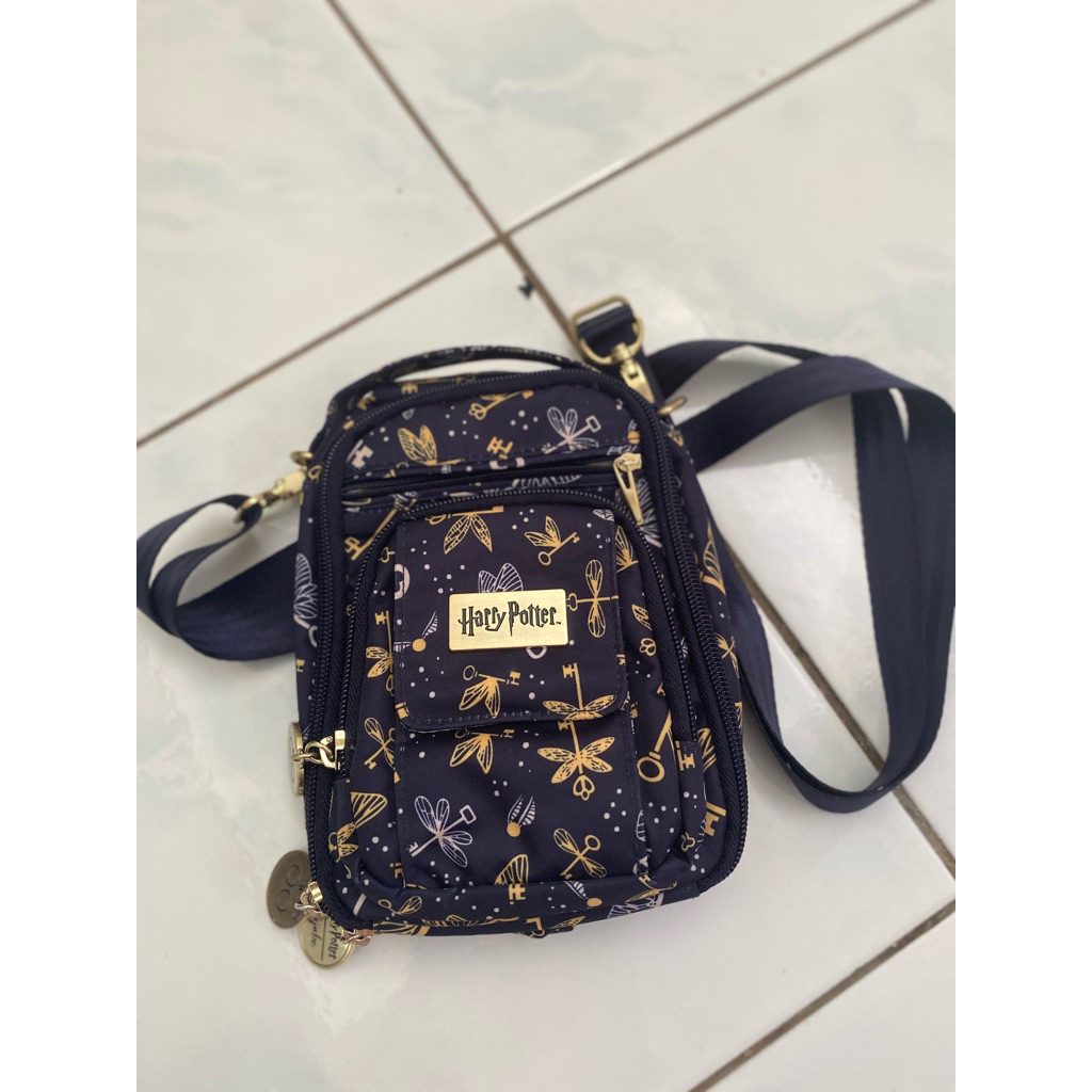 Preloved mini Jujube bag Harry Potter edition