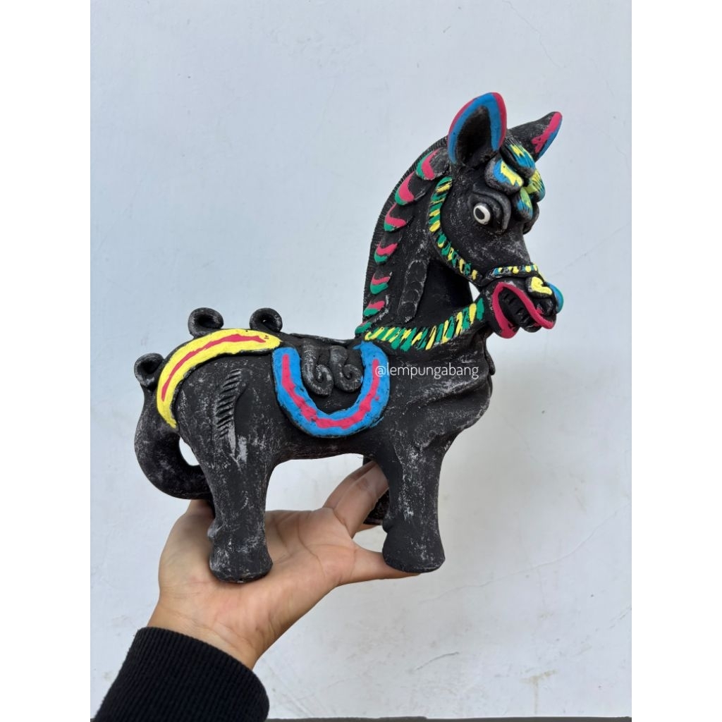 Celengan Kuda/Patung Kuda/ Patung Kuda Tanah Liat/ Patung Kuda Motif Batu/Celengan Gerabah/Celengan 