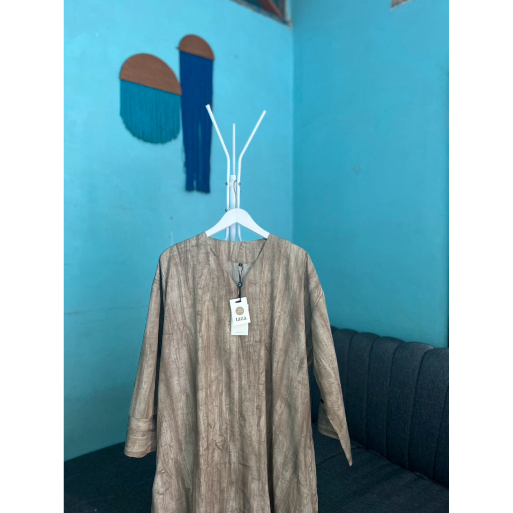 Preloved the essentials abaya taza