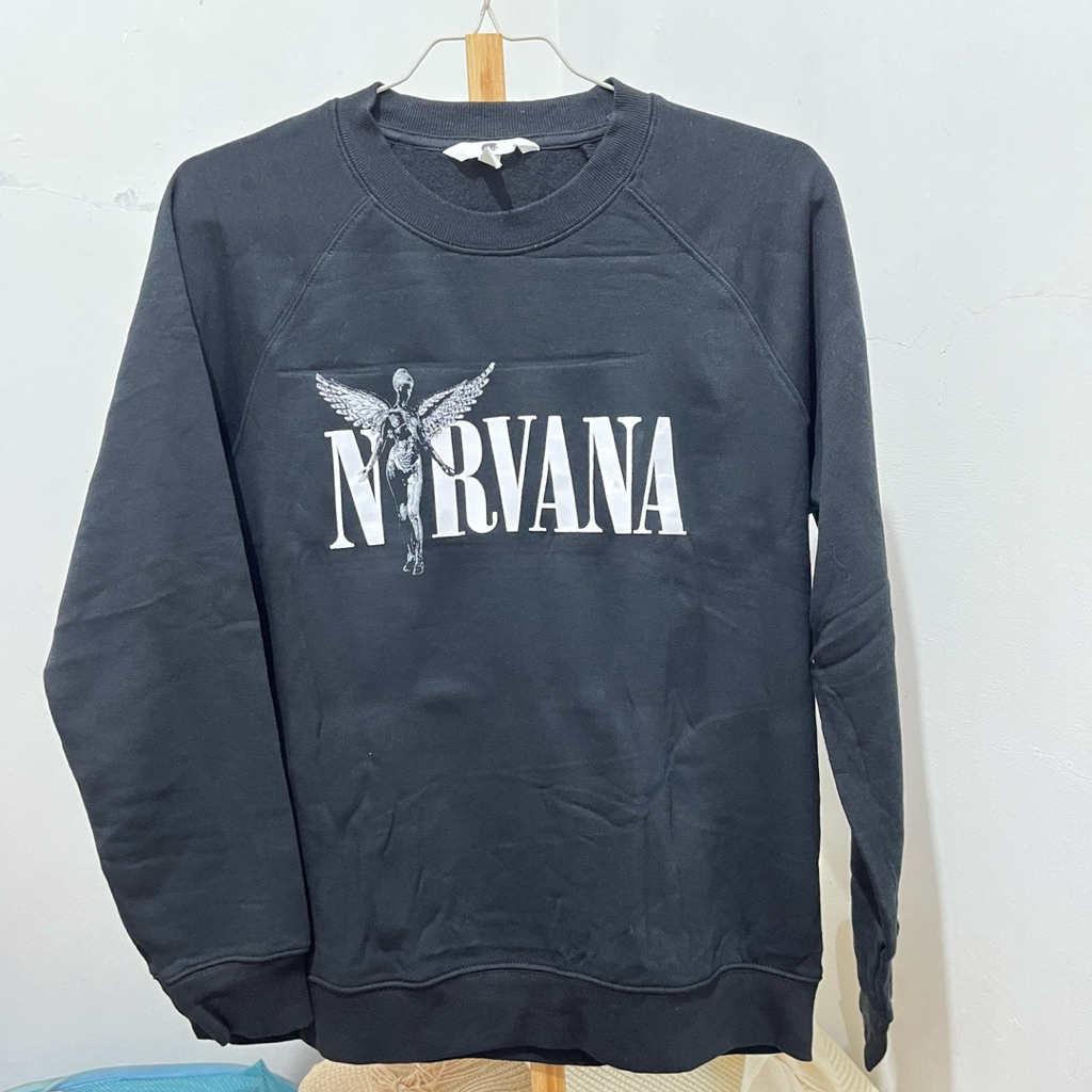 BLACK NIRVANA H&M SWEATSHIRT