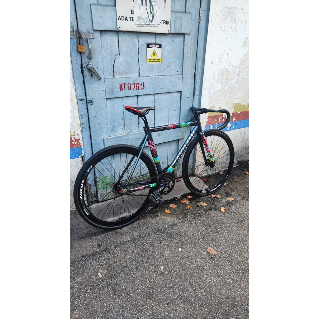 SEPEDA TSUNAMI SNM 300