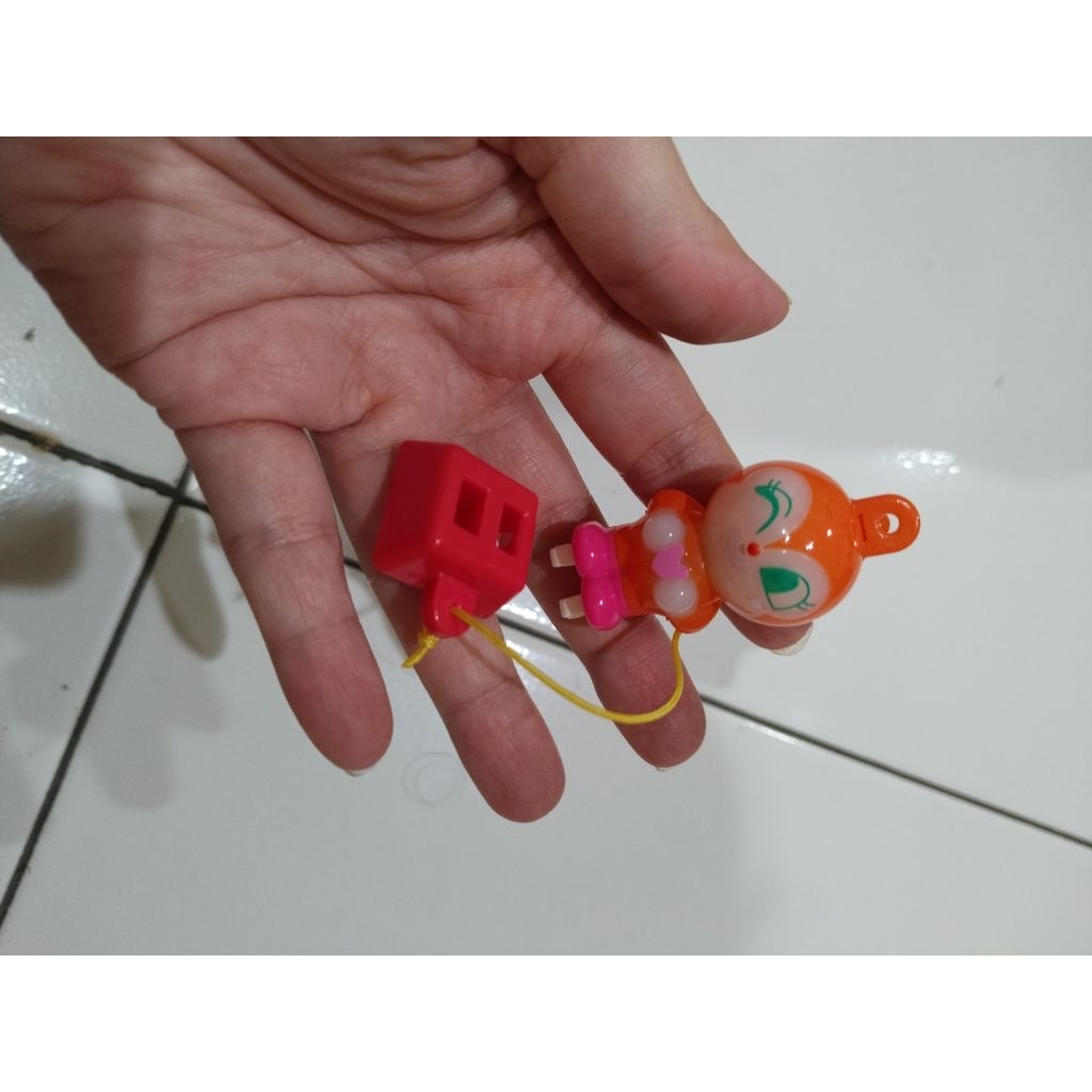 mainan anak anpanman dokkin chan