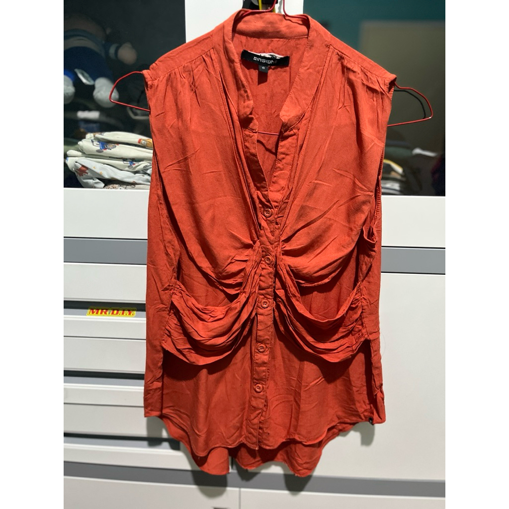 Atasan preloved merk Insight