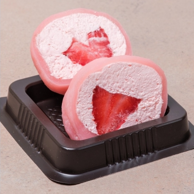 Daifuku Mochi Strawberry by Kizoku
