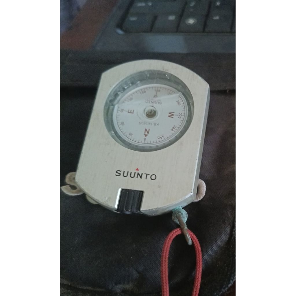 kompas SUUNTO silver