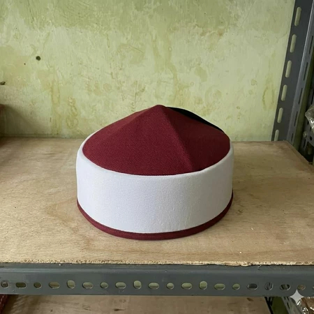 peci al azhar kairo mesir / peci sufi kerucut