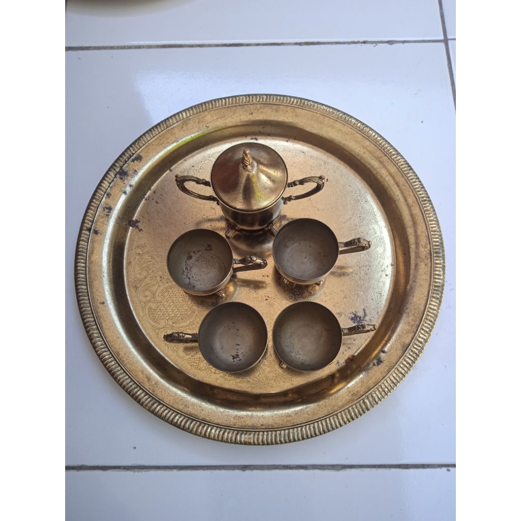 PAJANGAN TEASET LOGAM ANTIK