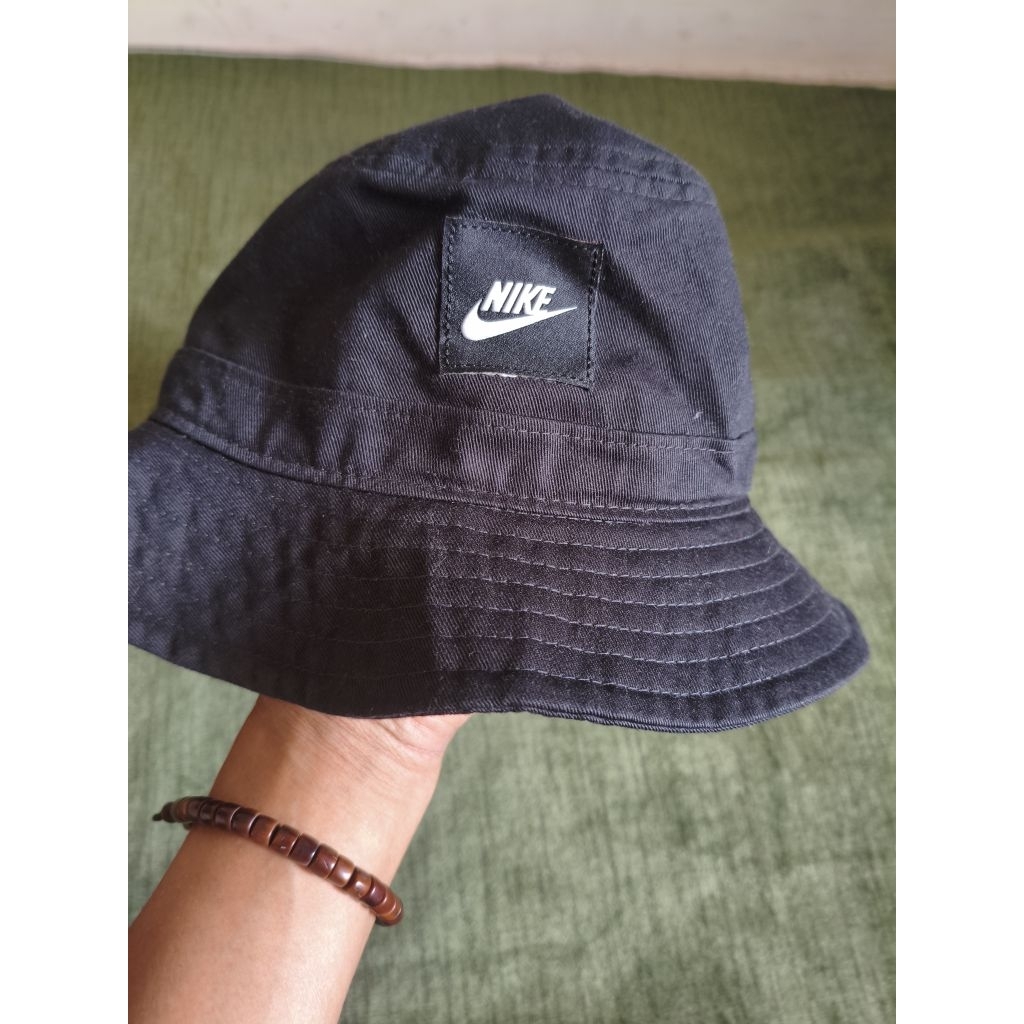 bucket hat nike