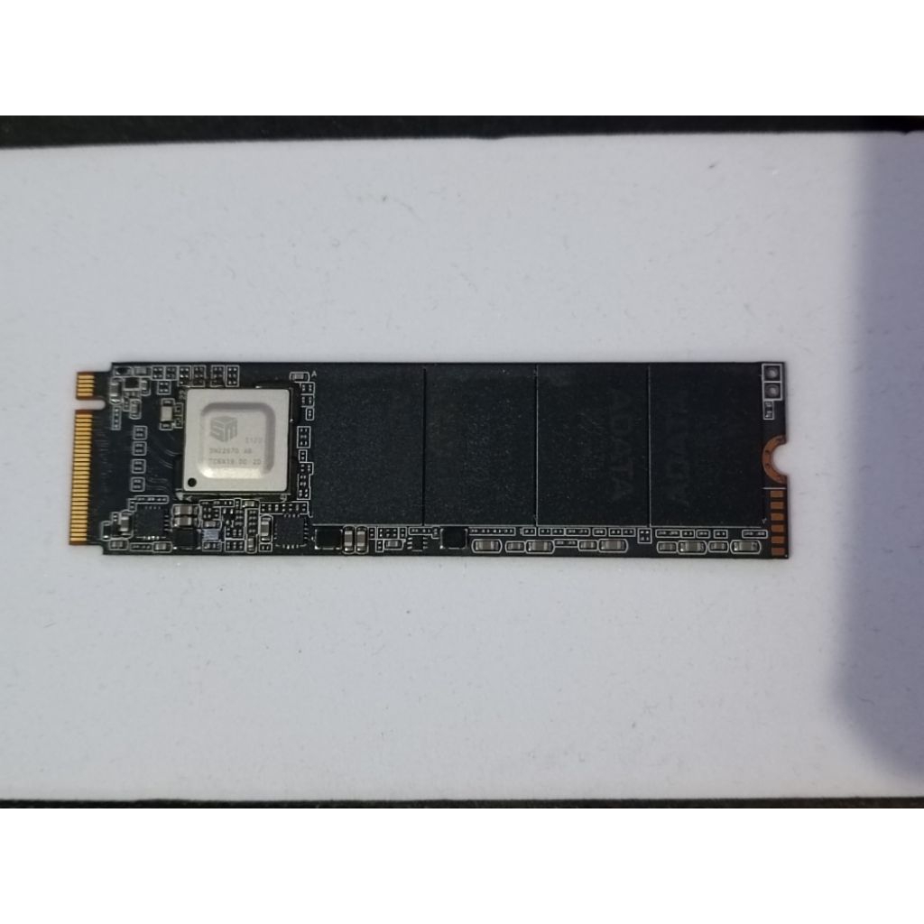 SSD NVME Adata legend 800 1TB Gen 4