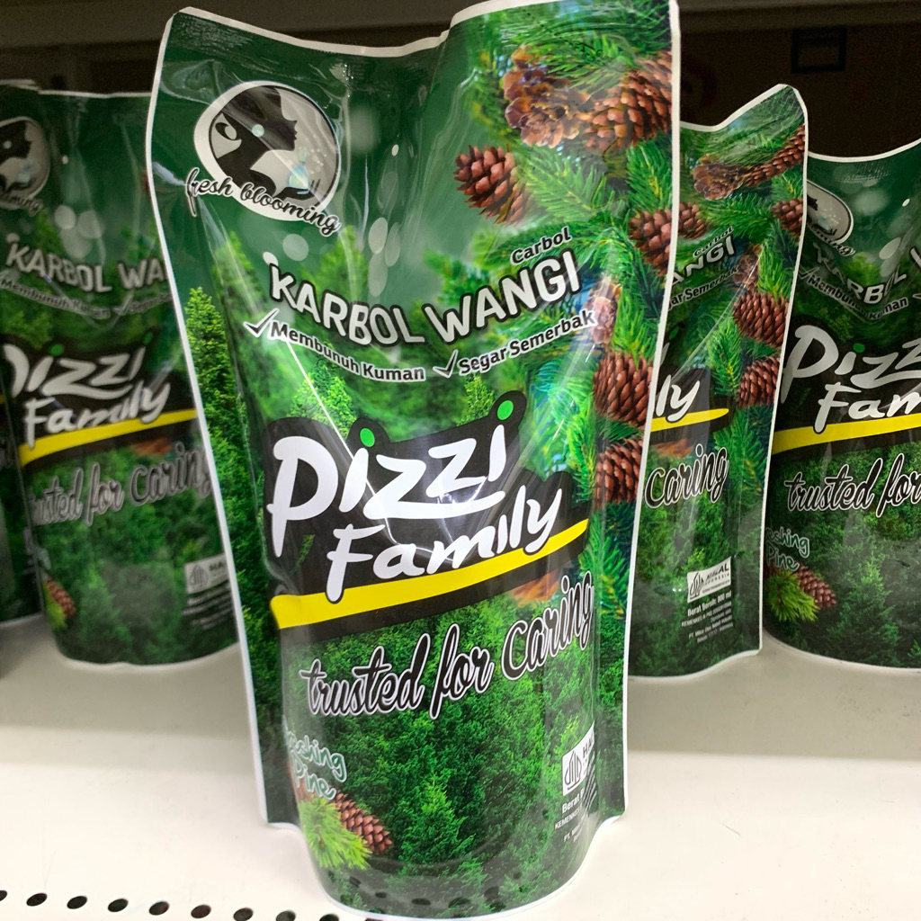 Pizzi Family Karbol Wangi 800ml