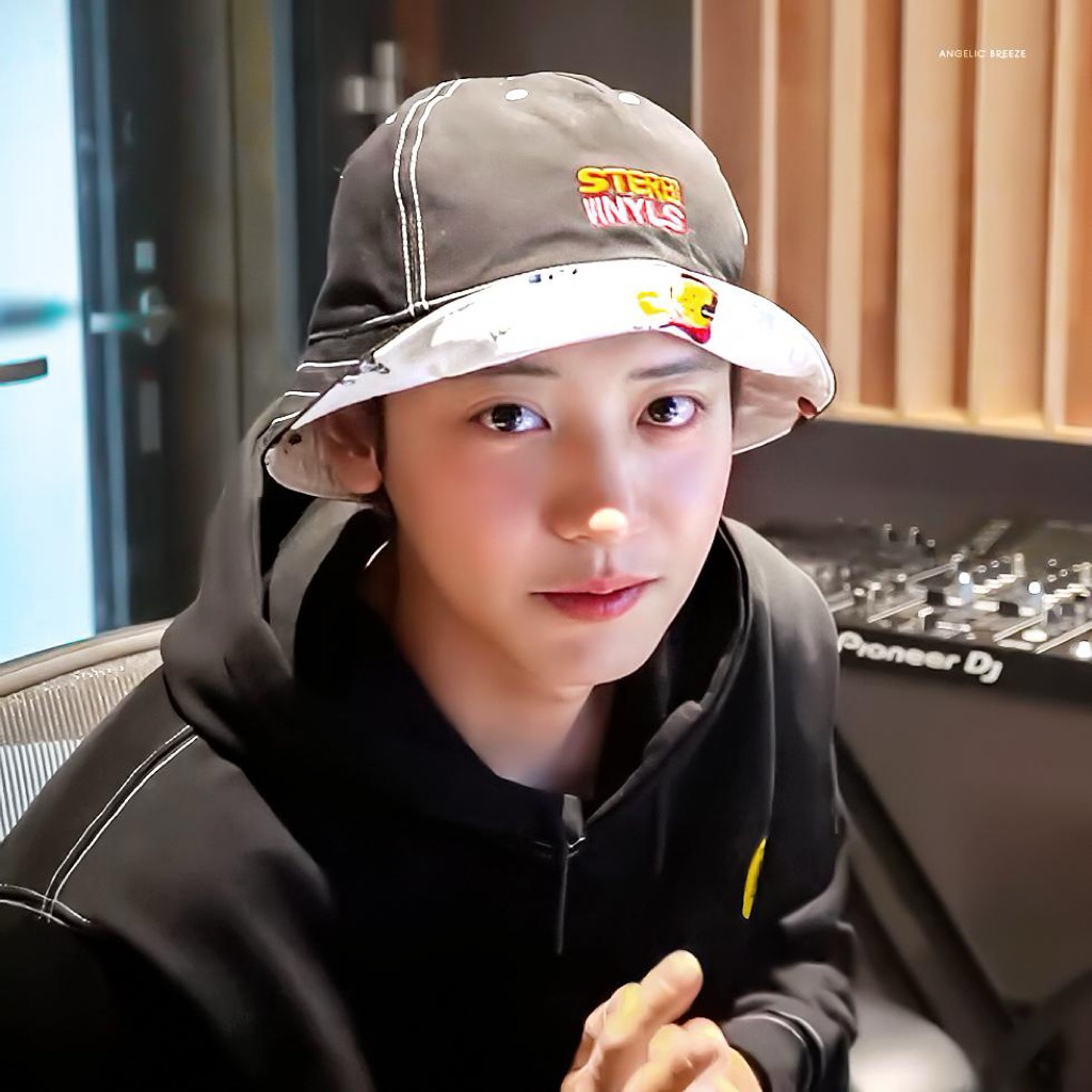 STEREO VINYLS × STUDIO NNG (CHANYEOL EXO PICK) BUCKET HAT
