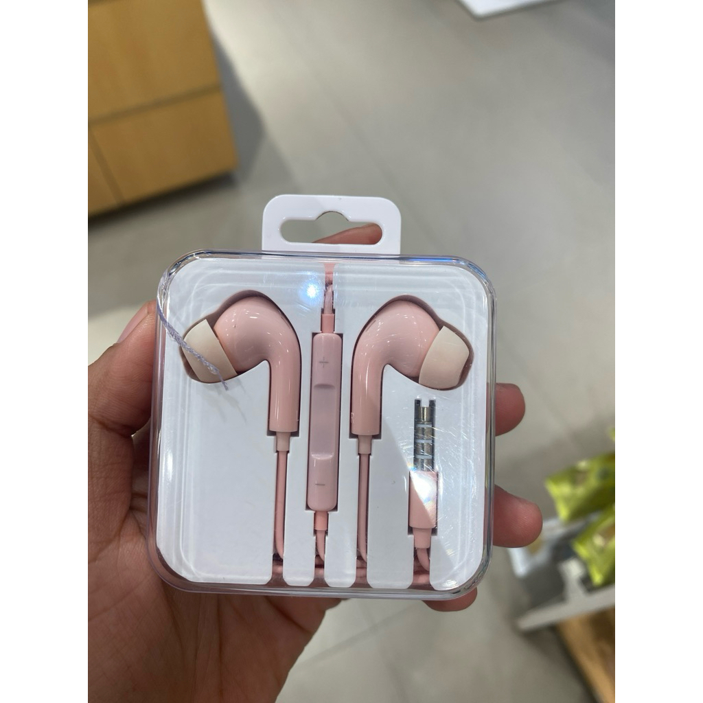 MINISO PROMO SERBA 30 Ribu - Earphone,BT21 Dompet Mini Koin,Gantungan Kunci BT21, Alat handheld Roll