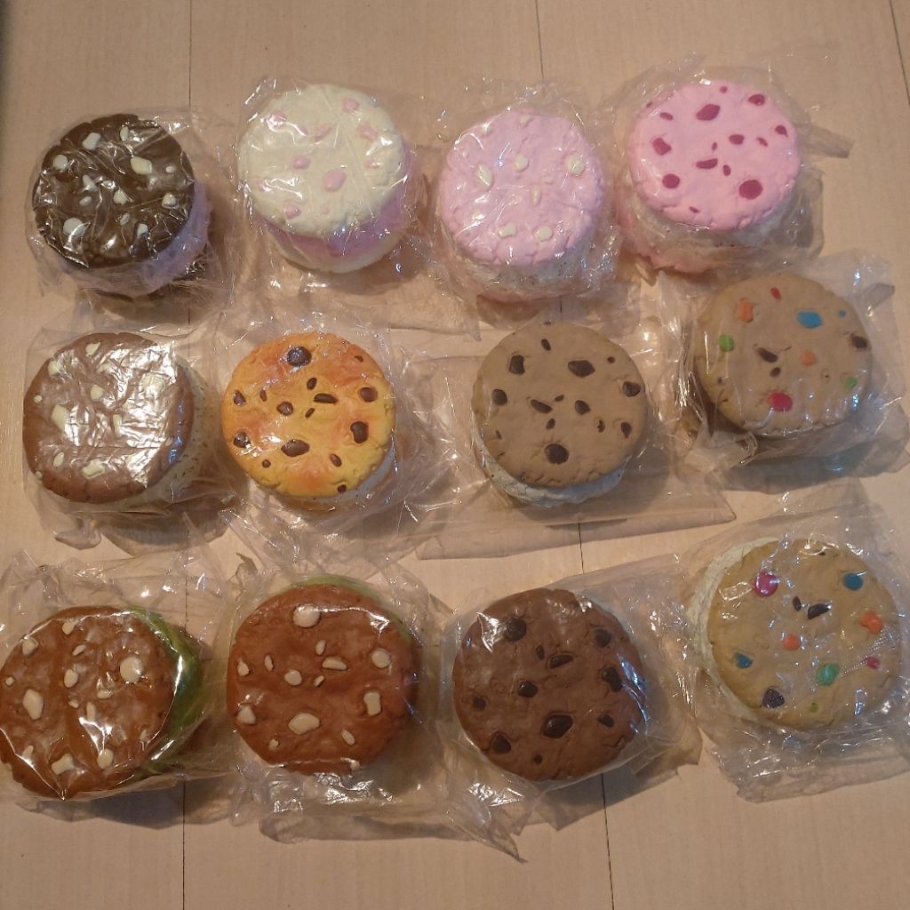 [READY STOCK] MIDO SQUISHY: THICK CREAM BISCUIT COOKIES PINK ORIGINAL RAINBOW V1 V2