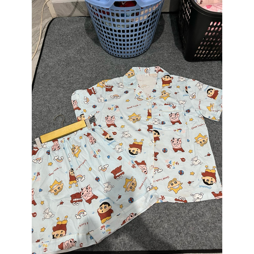 Piyama dewasa motif sinchan