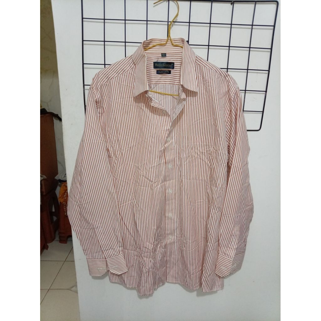 Kemeja pria lengan panjang garis garis