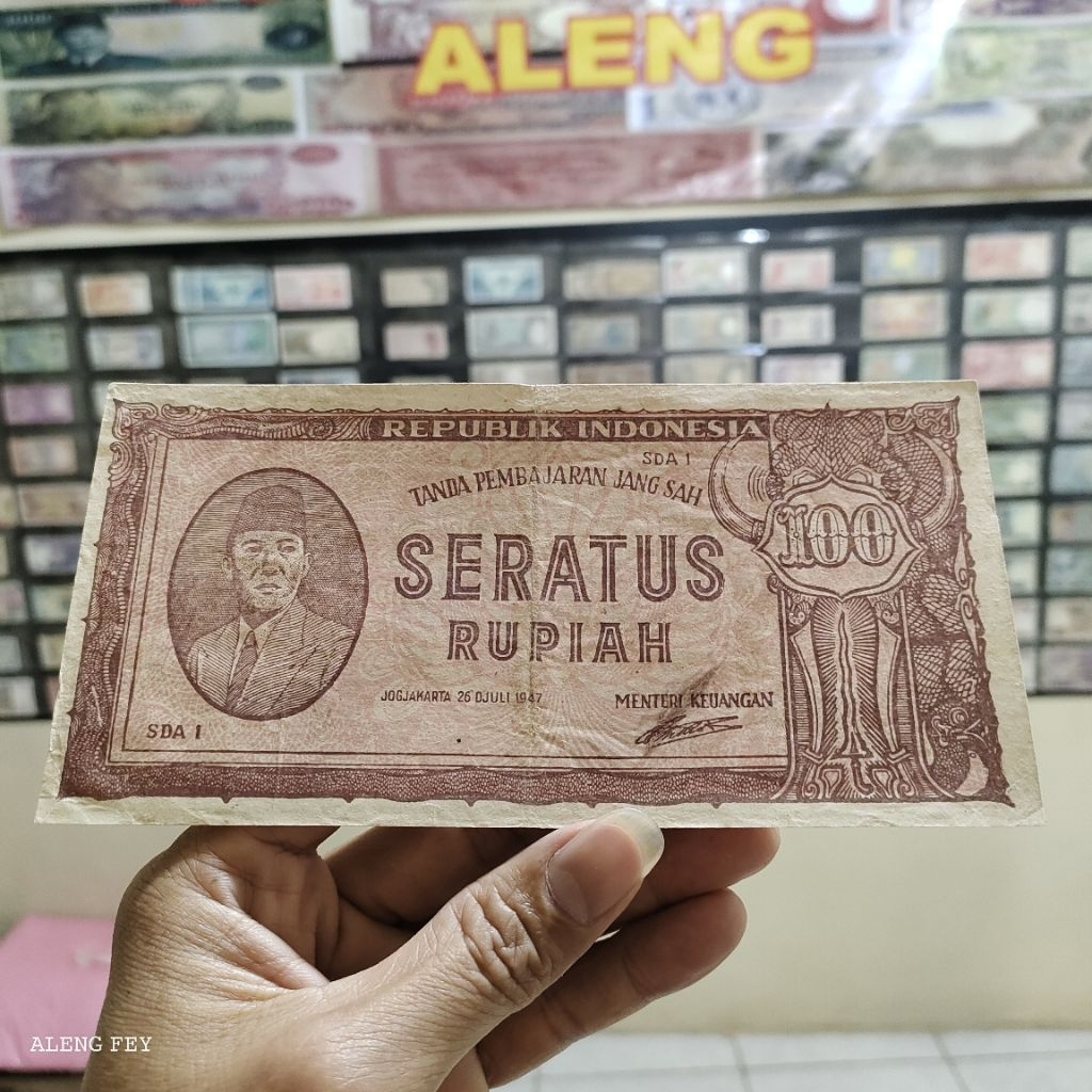 uang kuno sukarno 100 Rupiah 1947