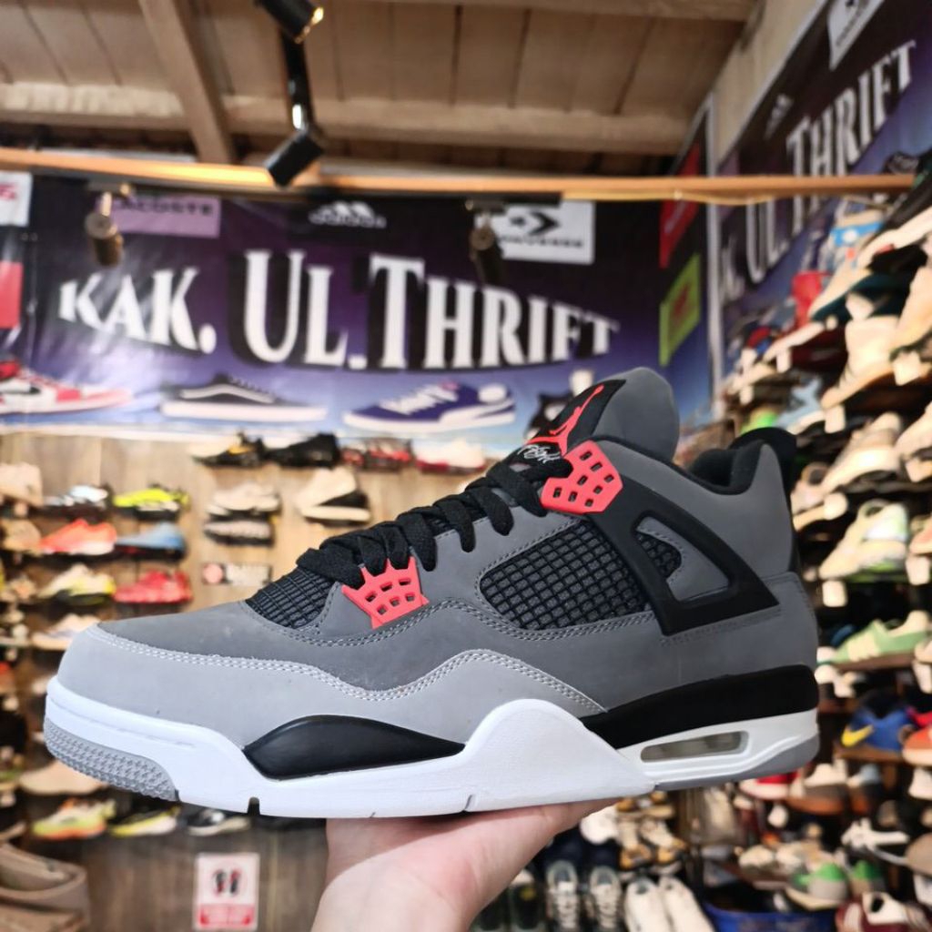 jordan retro 4