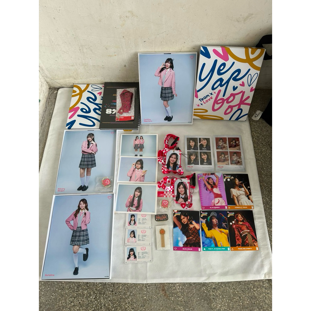 OFFICIAL MERCHANDISE BENEFIT REQUEST HOUR JKT48
