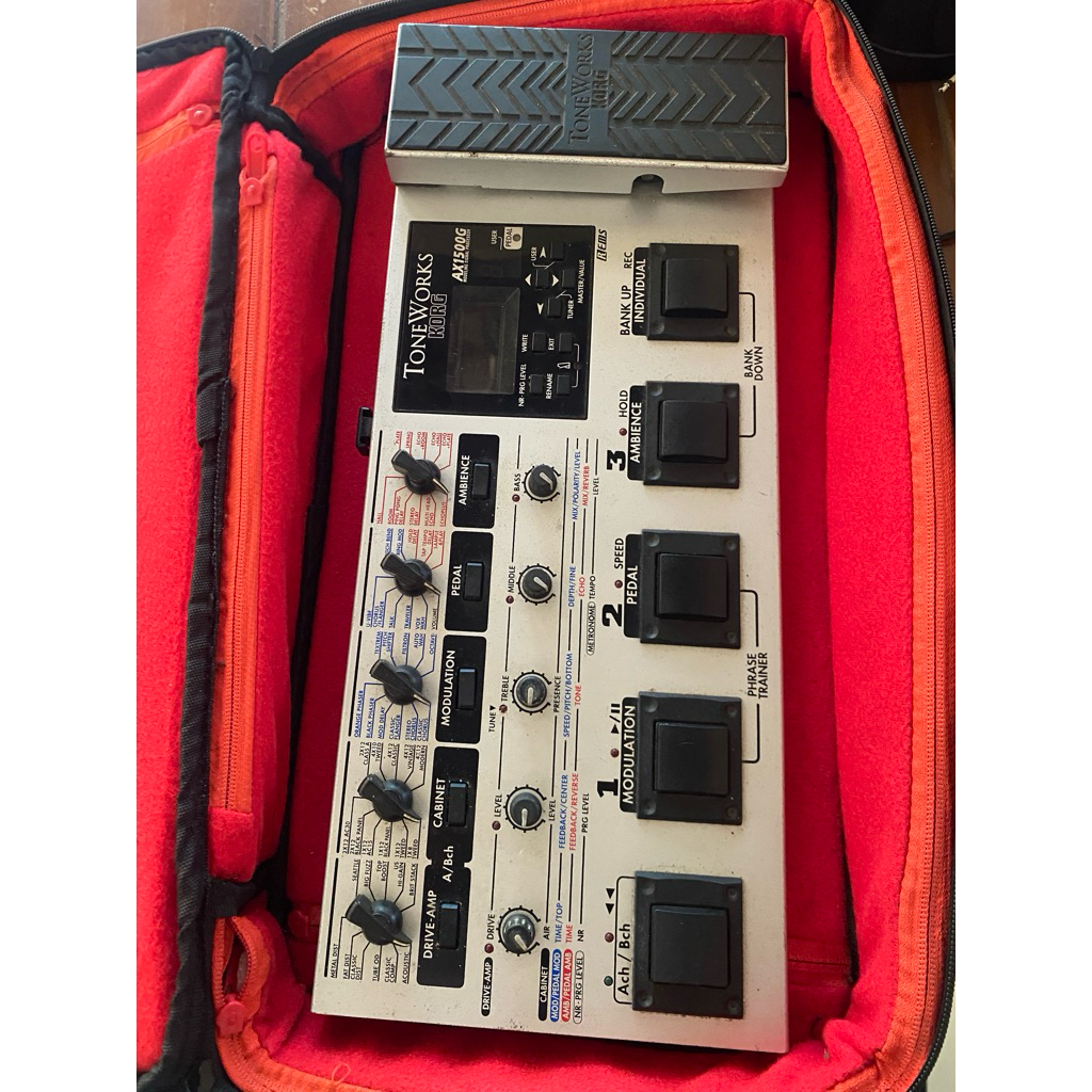 Efek gitar Korg AX 1500 G
