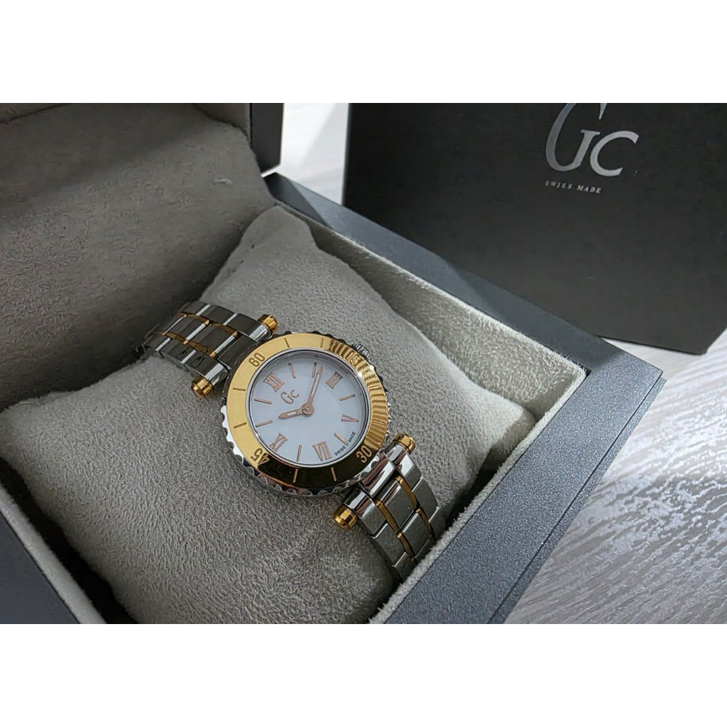 Jam tangan Arloji Wanita Gusss Collection GC mini Chic X70027L1S Swiss made