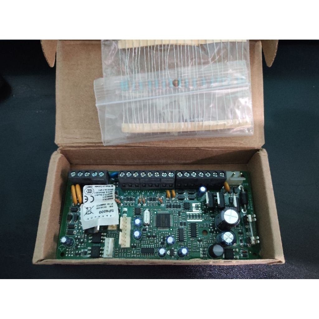 Modul Alarm Control Panel Paradox SP4000 4 Zona New