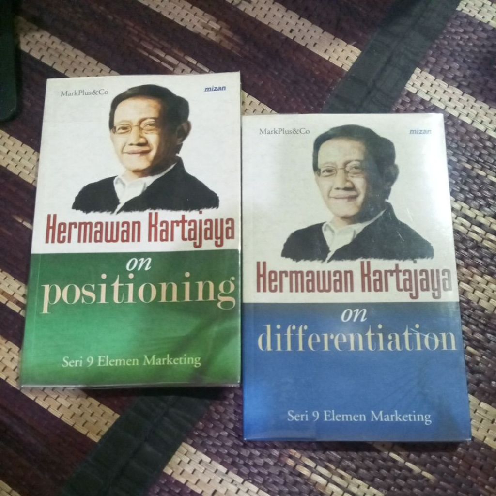 seri 9 elemen marketing.. positioning dan differentiation...2 paket...