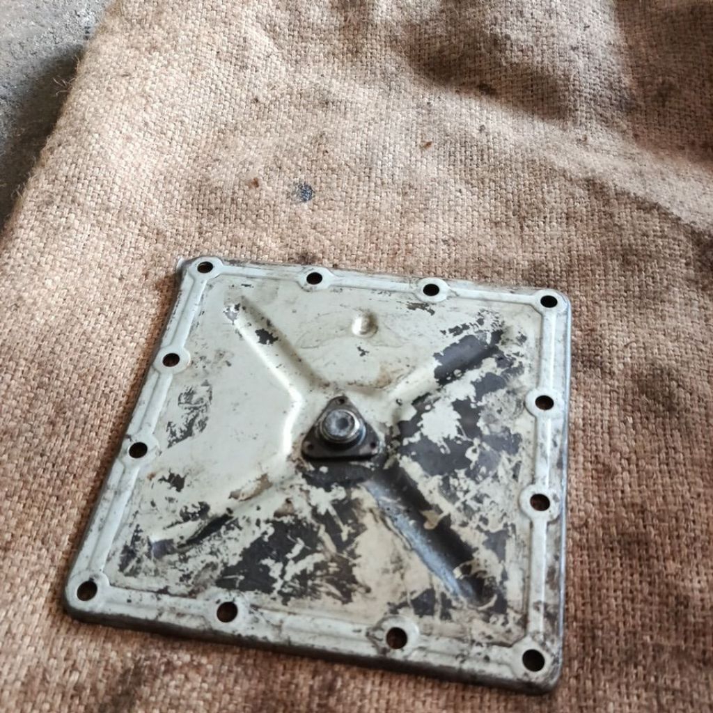 tutup bak kakter oli tranmisi L300 disel copotan