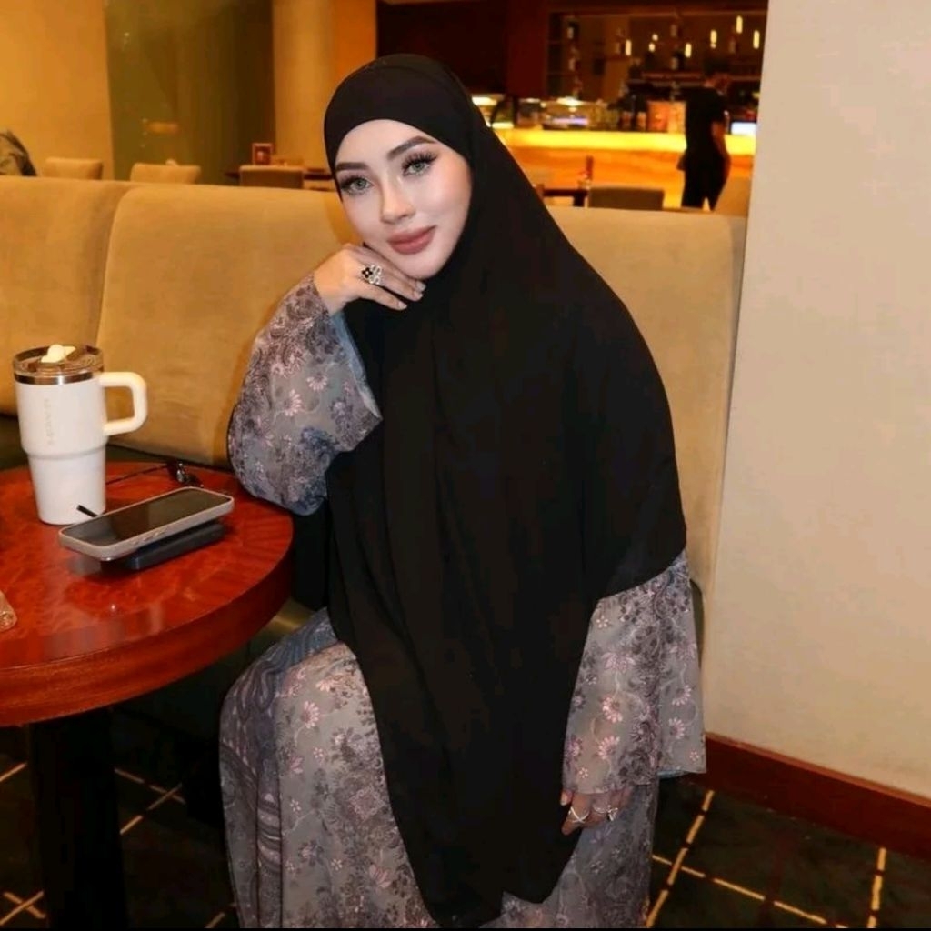 Shella Saukia Hijab Khibans