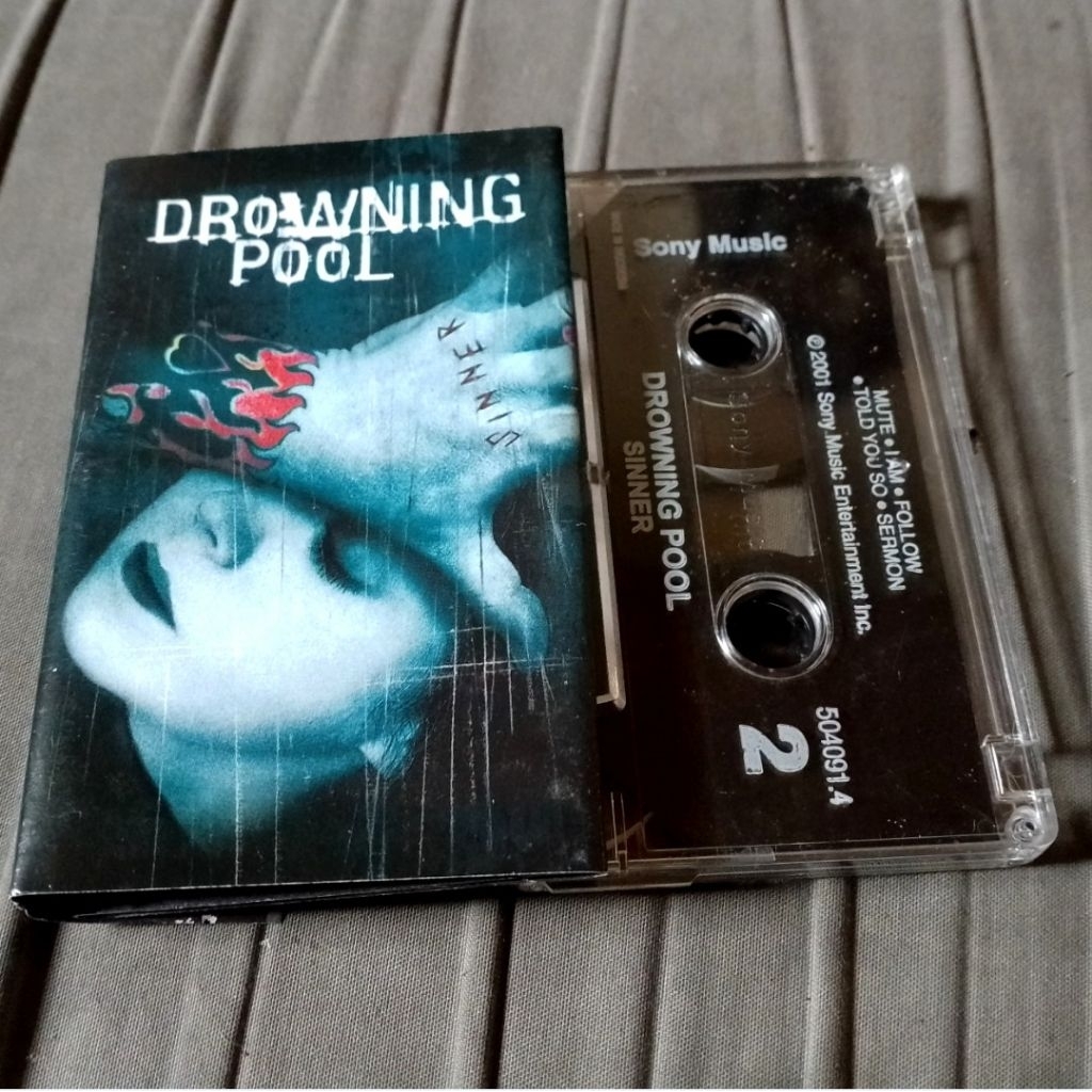 Kaset pita:Drowning pool-Sinner