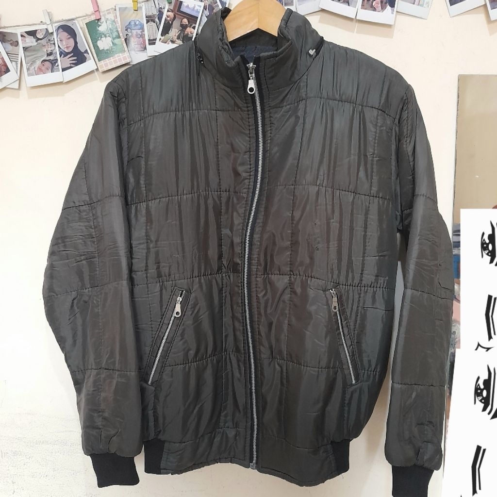 Jaket Bomber Hijau Army Preloved