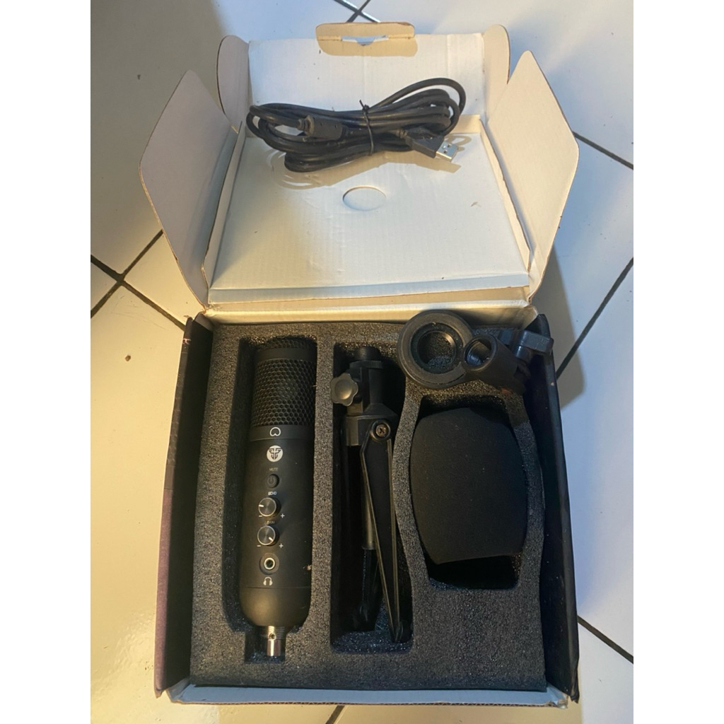 Fantech Leviosa MCX01 Mic Condenser