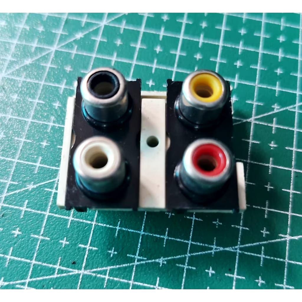 soket RCA 4 port merah+kuning/putih+hitam new