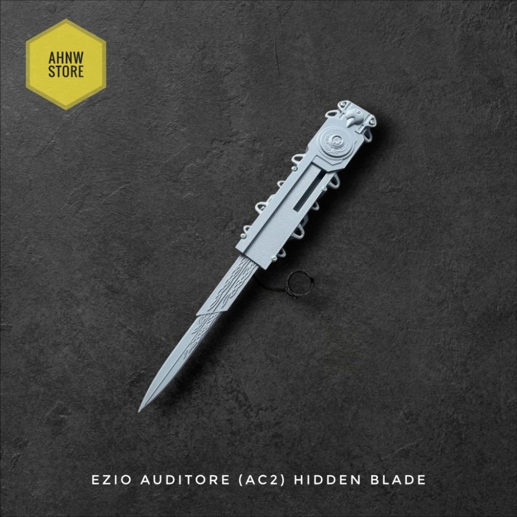 Hidden Blade Dual Action Figure/Ezio Auditore Hidden Blade.