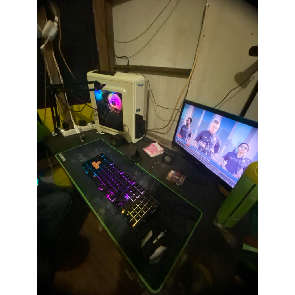 PC Gaming/Livestreming Lengkap 1 Paket Besarta alat livestreaming