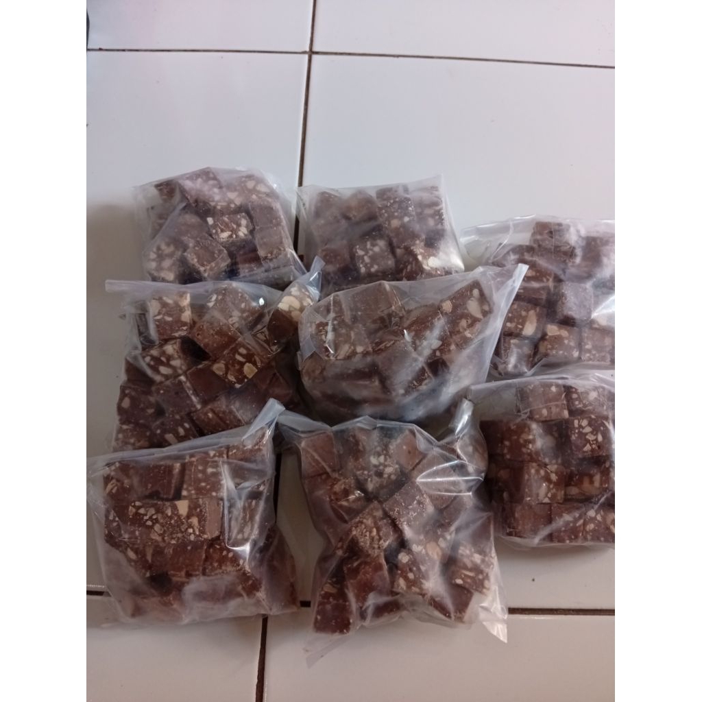 Coklat patahan silverqueen