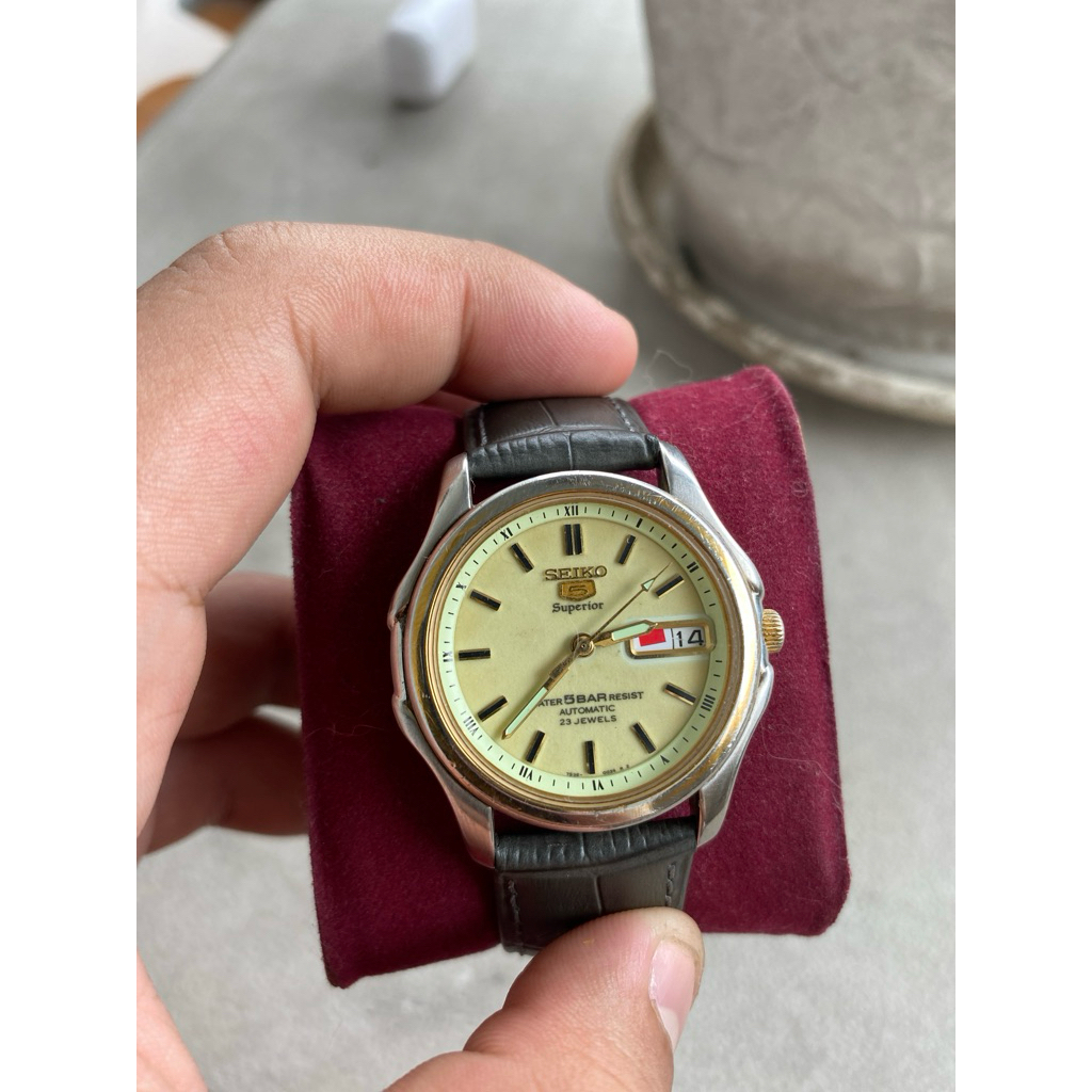 Seiko 5 Superior