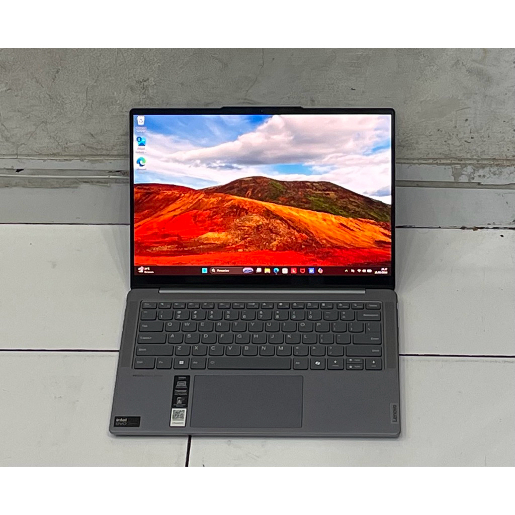 jual cepat Lenovo yoga ultra 7 Like new