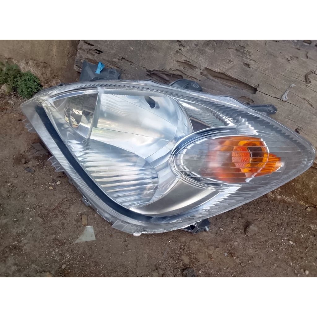 (Original)headlamp toyota avanza/xenia vvt-i 2010sebelah kiri