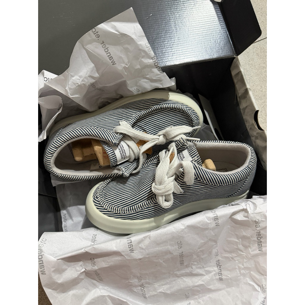 Wander-etc shoes