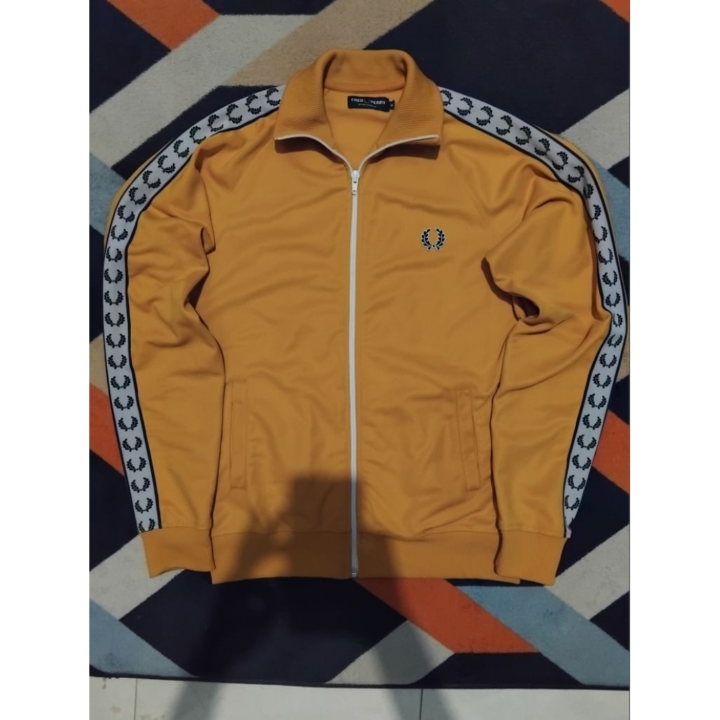 TRACKTOP / TC  FRED PERRY/FP / TC FRED PERRY / TRACKTOP FRED PERRY / TC FP / TRACKTOP FP