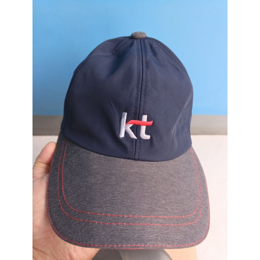 Topi outdoor berkuping