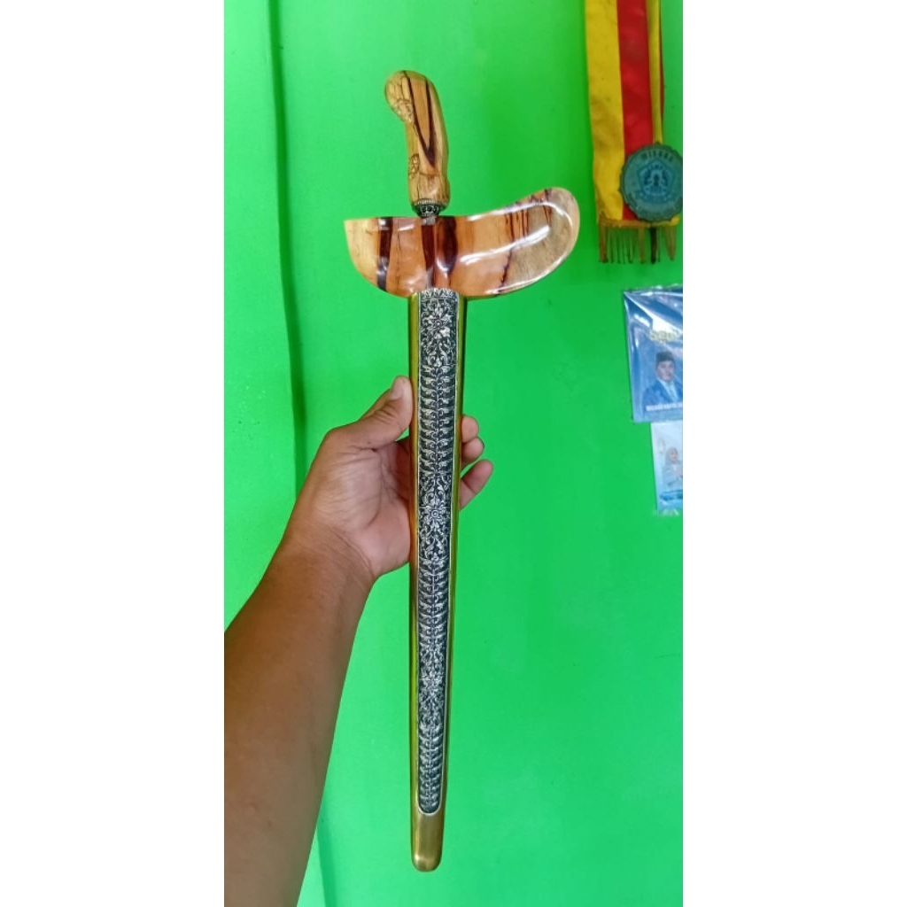 Keris Luk 11 Pamor Ngulit Semongko