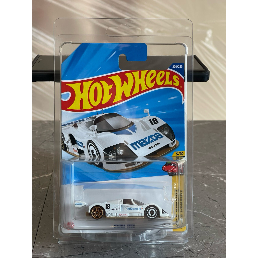 Hotwheels mazda 787b