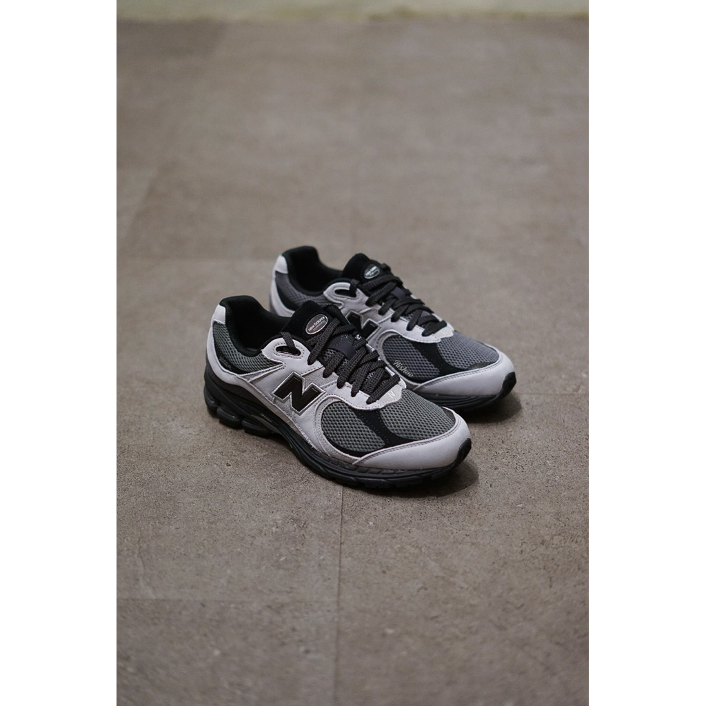 New Balance 2002R Grey Black Original Resmi