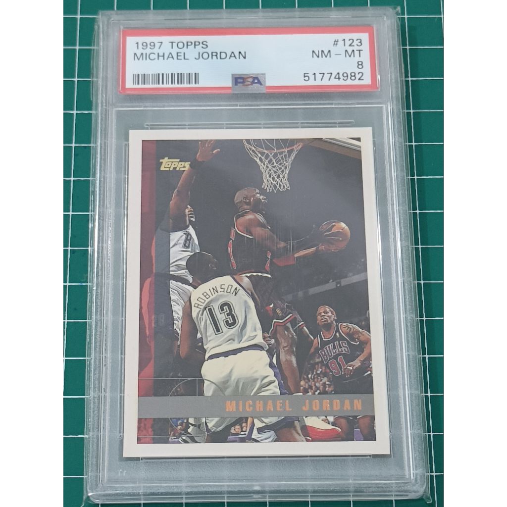 KARTU BASKET MICHAEL JORDAN 1997 TOPPS #123 PSA 8 51774982