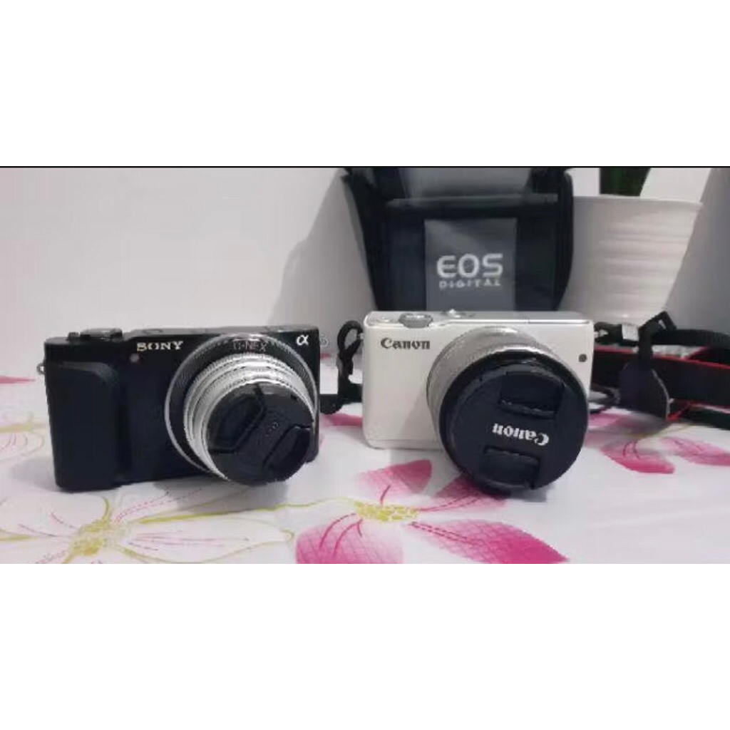 Mirrorless Canon Eos M10 Wifi Lensa kit + Memori + Tas Canon M10