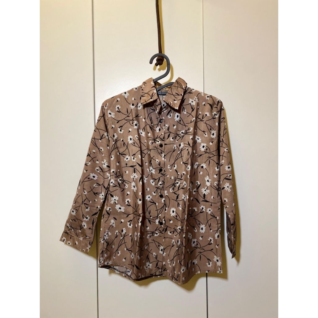 Kemeja wanita rayon motif bunga