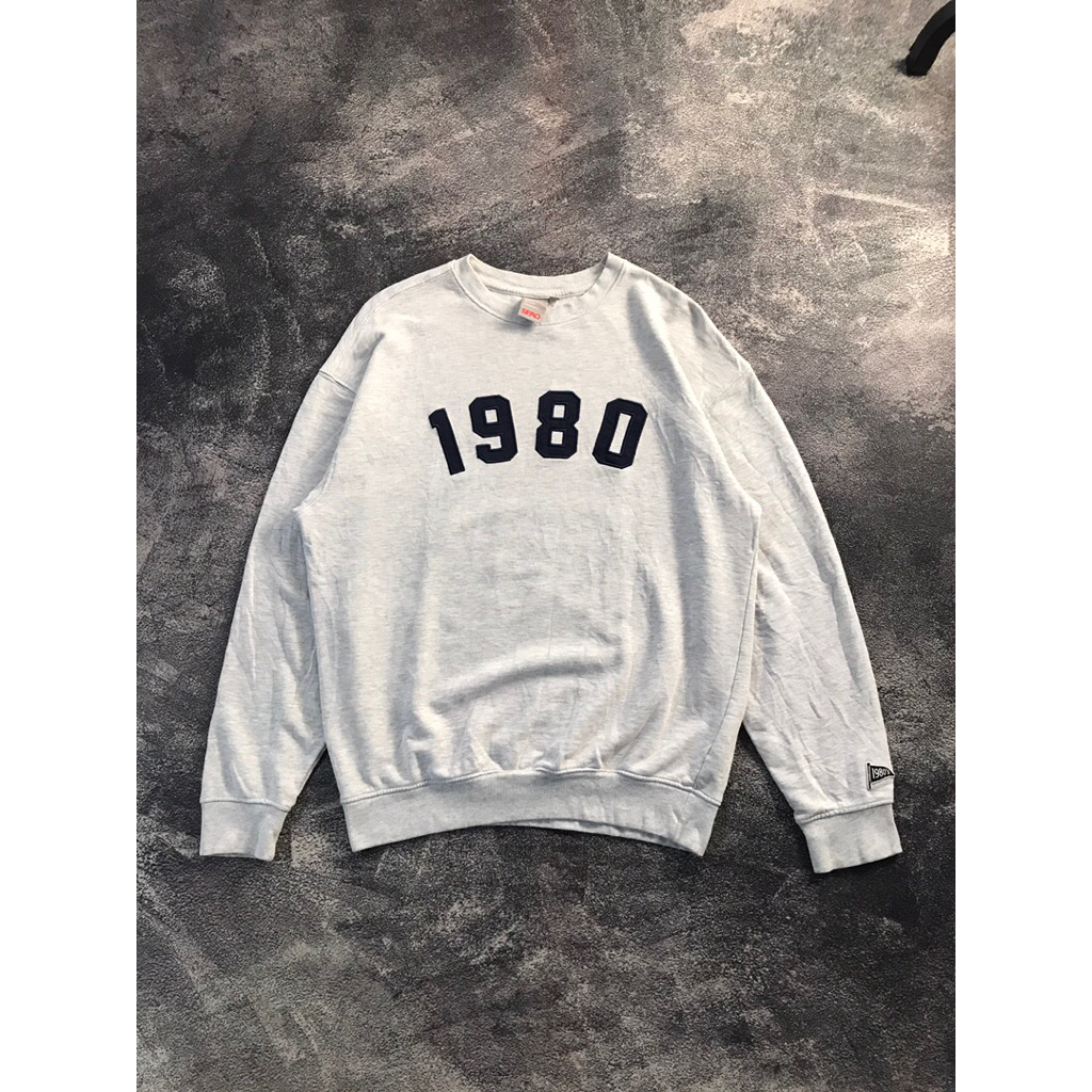 SPAO CREWNECK LOGO EST 1980 SECOND