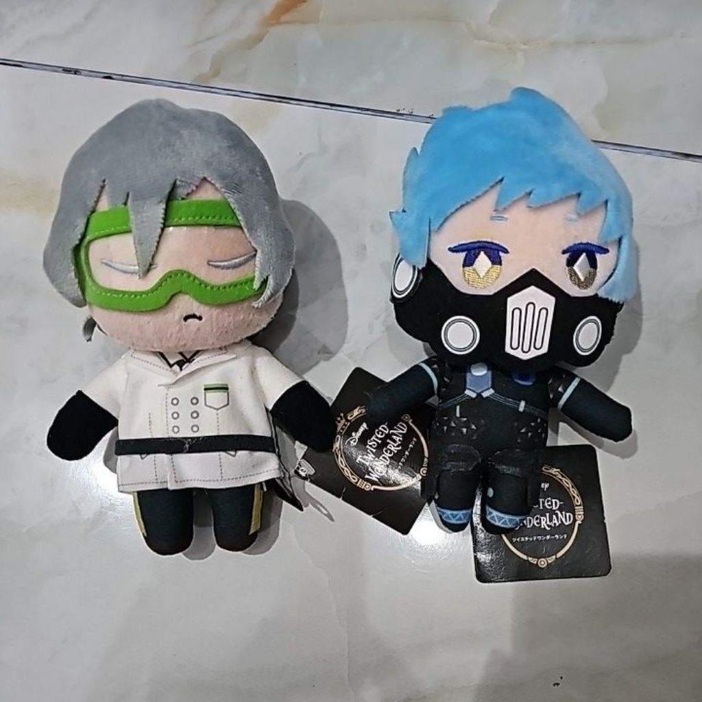 Twisted wonderland plushie, riddle and ortho